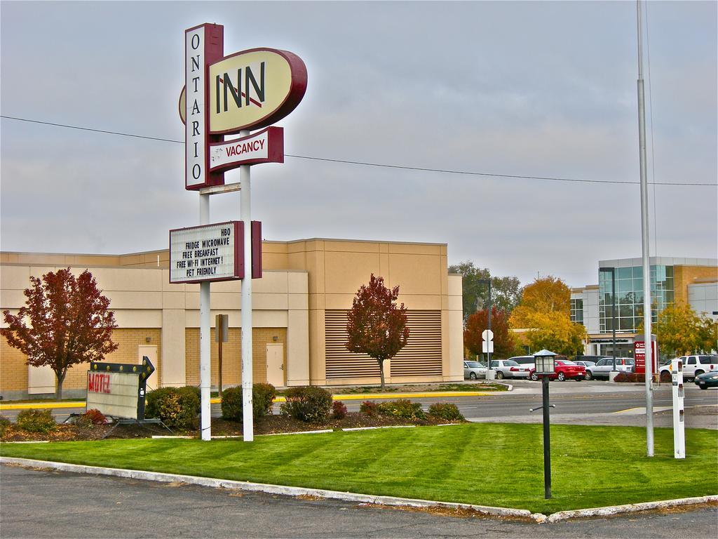 Ontario Inn エクステリア 写真